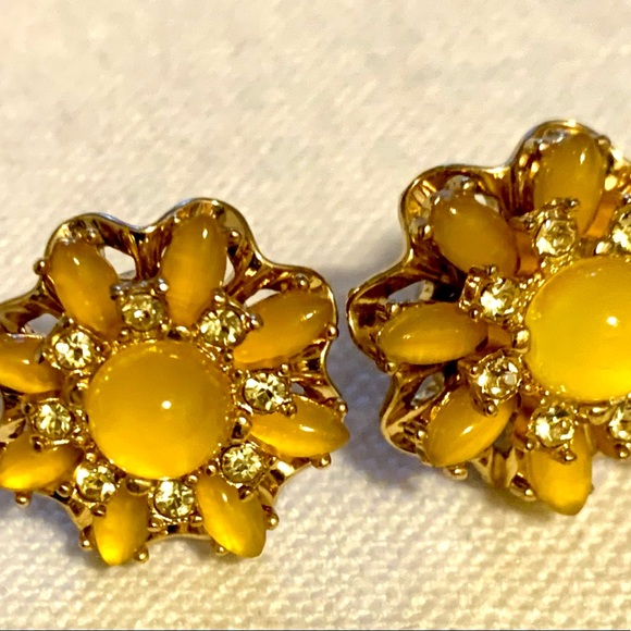 BR Floral set clasp bracelet and earrings - Picture 14 of 16